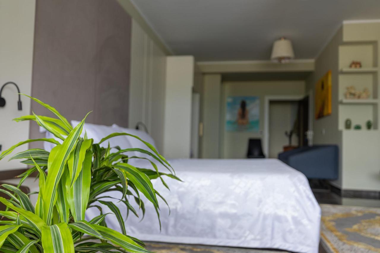 Hotel Pirro Vlorë Εξωτερικό φωτογραφία