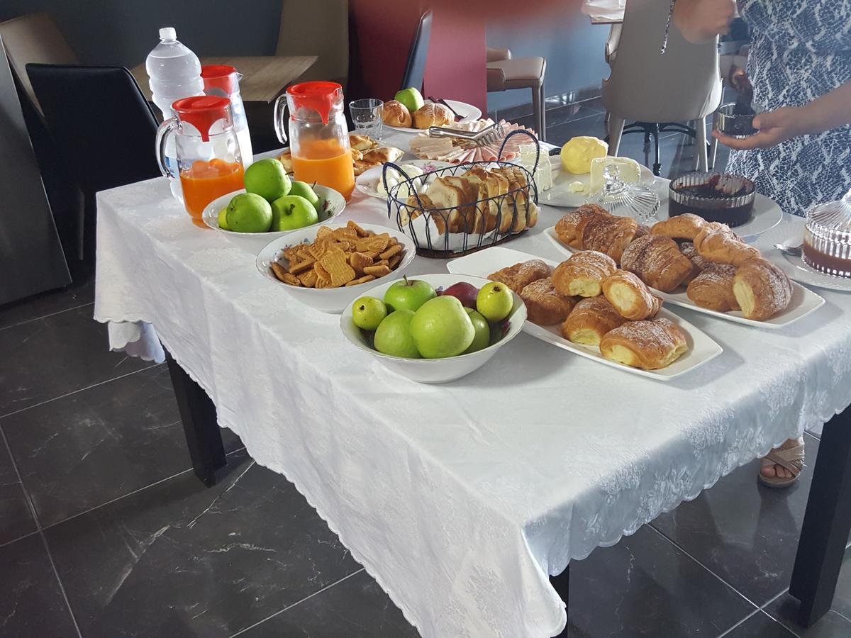 Hotel Pirro Vlorë Εξωτερικό φωτογραφία